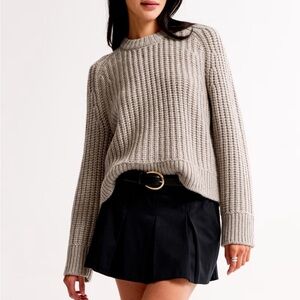 LAST DAY 2/9 | NWOT The A&F Madeline Wool-Blend Crew Sweater